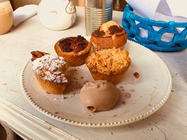 Can You Bake a Gourmet Cranberry and Orange Scone with Clotted Cream?